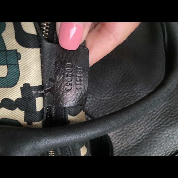 Gucci hobo-authentic - Picture 5 of 7